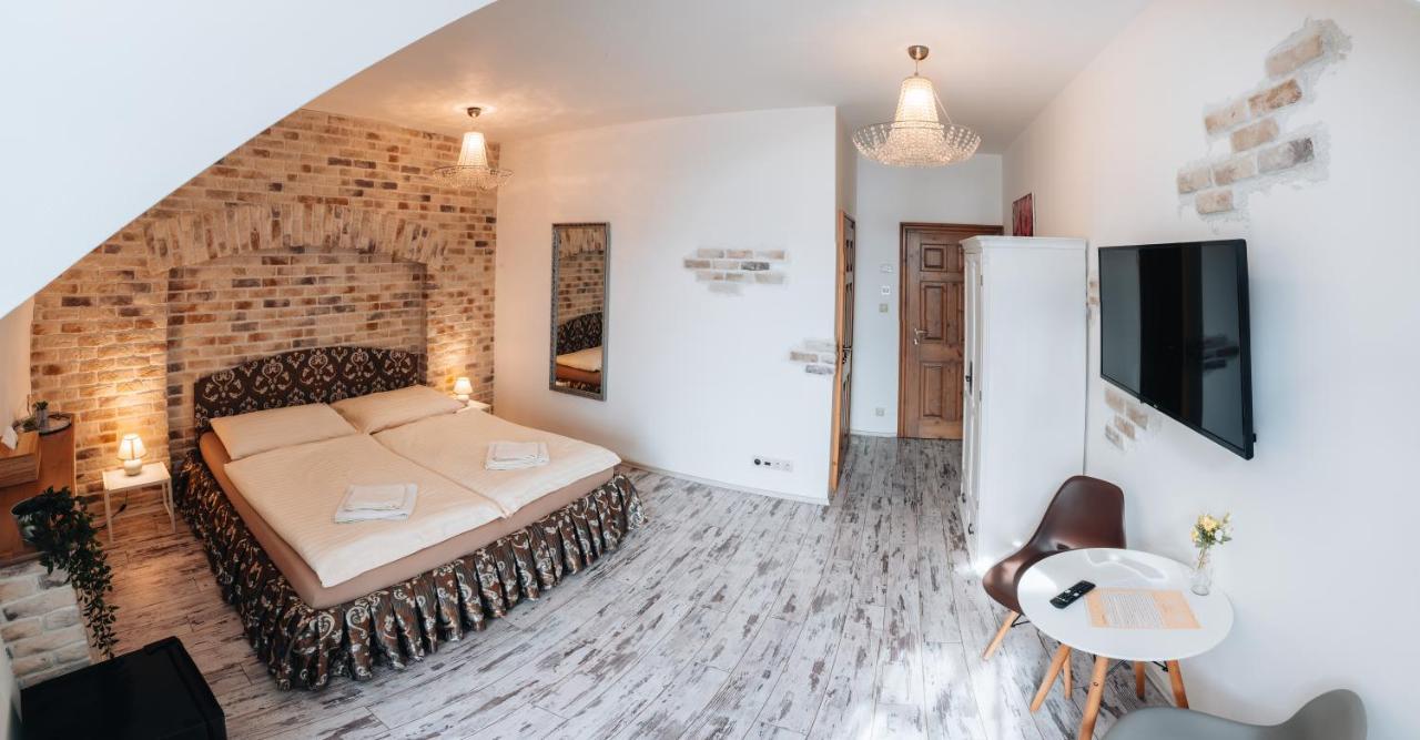 Kastely Grof Zichy Hotel Haniska Bagian luar foto
