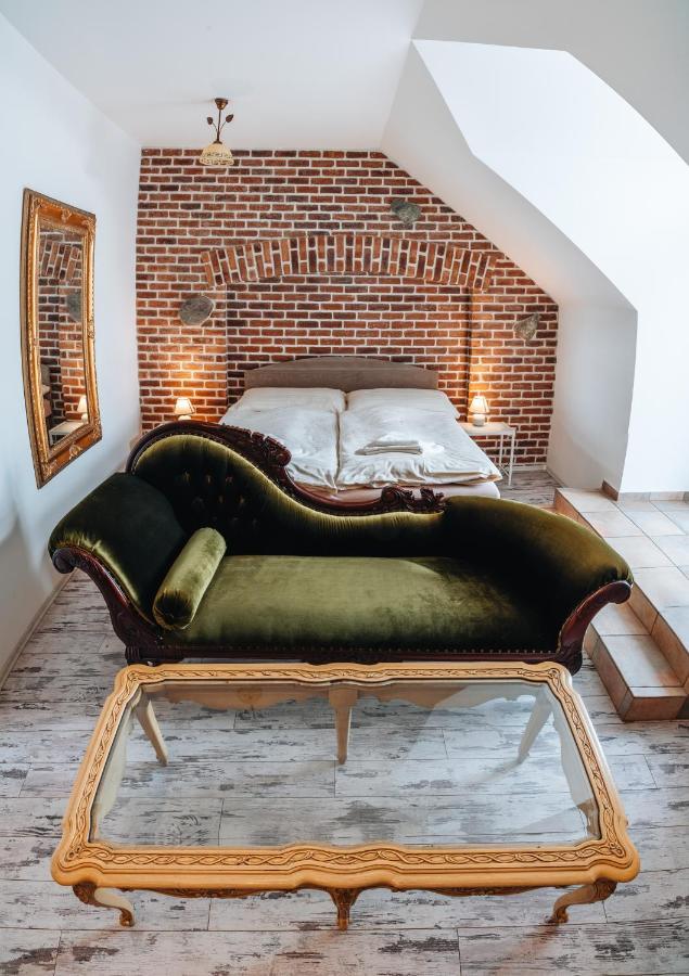 Kastely Grof Zichy Hotel Haniska Bagian luar foto