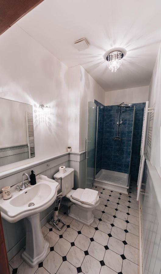 Kastely Grof Zichy Hotel Haniska Bagian luar foto